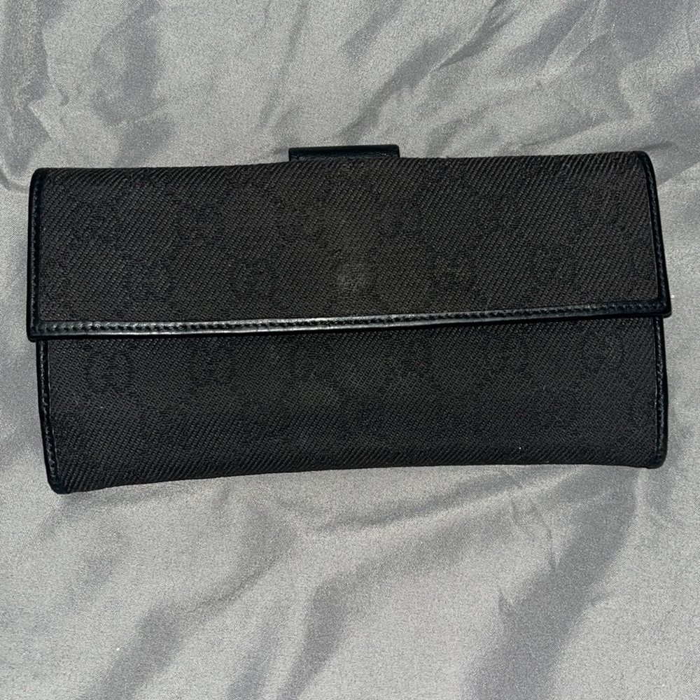 Authentic Gucci Wallet - Picture 6 of 6